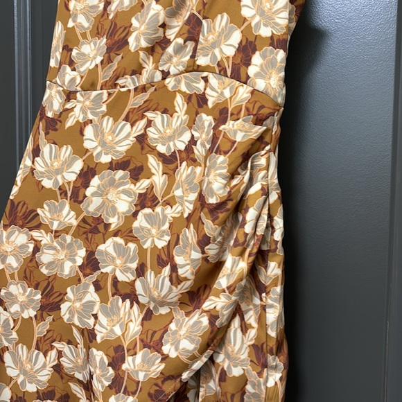 RESA warm floral satin high leg dresss S NWT - Picture 3 of 7